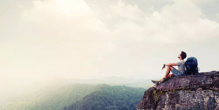 A virtual office at TC Energy Center, Houston, a man hikes stress-free, knowing his business is handled by the onsite team.
